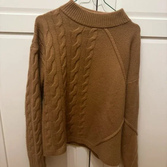 pullover sweater - Picture 2 of 5